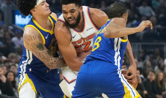 开云平台登录-勇士取二连胜！新三巨80+12三分太猛 库里下半场18分发威引一波流