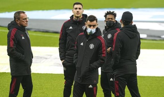 开云app下载-朗尼克：球员没相互埋怨 失误+体能+态度决定结果