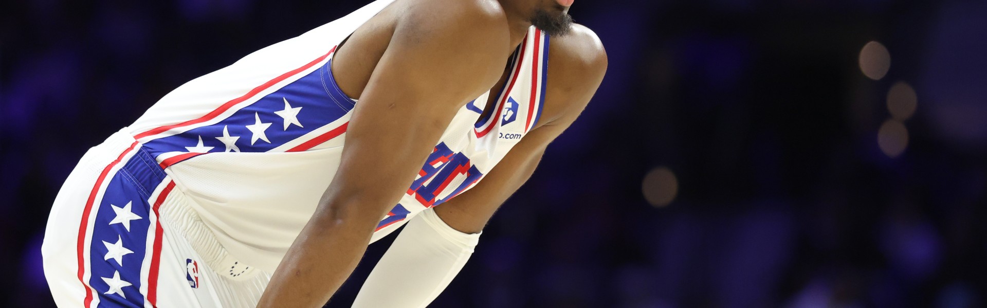 开云登录入口-手感不理想！马克西半场9中2仅得4分 三分3中0&amp;另有1助1断1帽