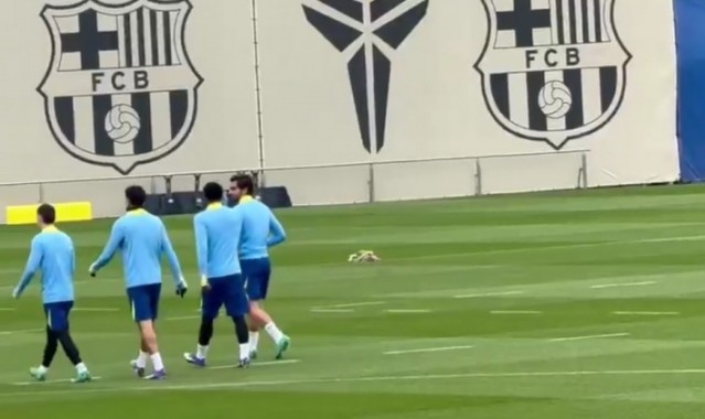 记者：费兰·托雷斯恢复训练，佩德里、克里斯滕森和加维缺席