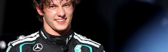 开云app下载-F1中国站安东内利创最年轻杆位纪录 梅奔包揽头排