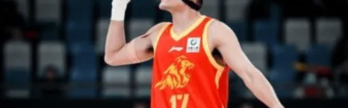 kaiyun体育-孙铭徽全场投篮8中4，三分4中2得到12分4篮板7助攻1抢断