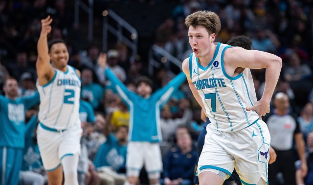 开云app下载-NBA彩经：骑士主场复仇活塞 湖人大胜鹈鹕 雷霆客场拿下公牛