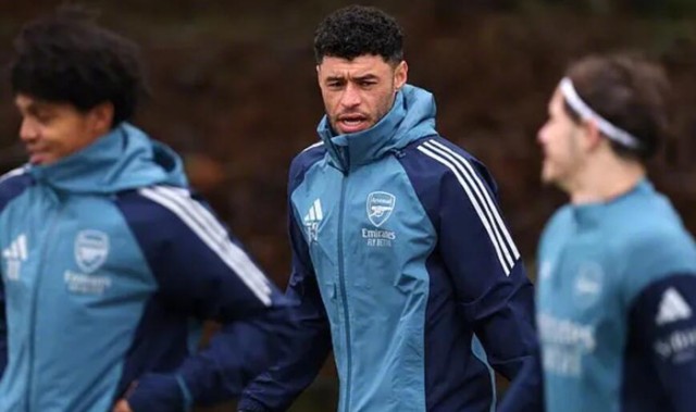 kaiyun体育-张伯伦在阿森纳学教练课程，阿尔特塔有意邀其加入教练组|每日邮报|贝西克塔斯|U21|凯尔特人转会|欧足联_新浪体育_新浪新闻