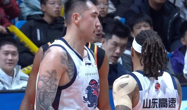 大鱼来了！广东最大对手正式签约，2米12内线大杀器确认到位！